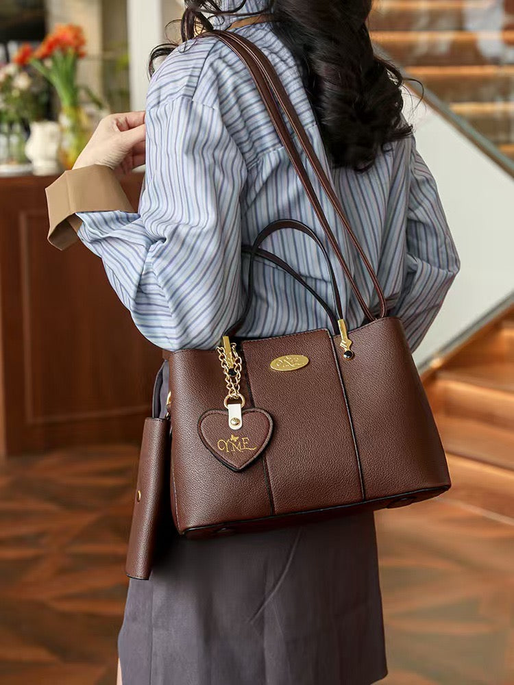 Women Luxury Designer High Capacity Casual Shoulder Bags CD-LHB4  (China To Bangladesh Home Delivery)