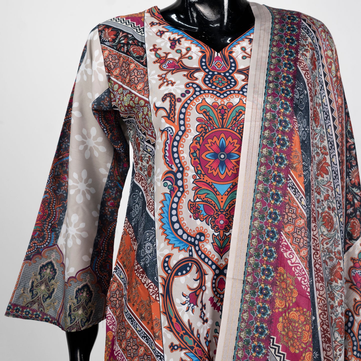 Elegant Ethnic Print Three Piece Set | CD-WD10