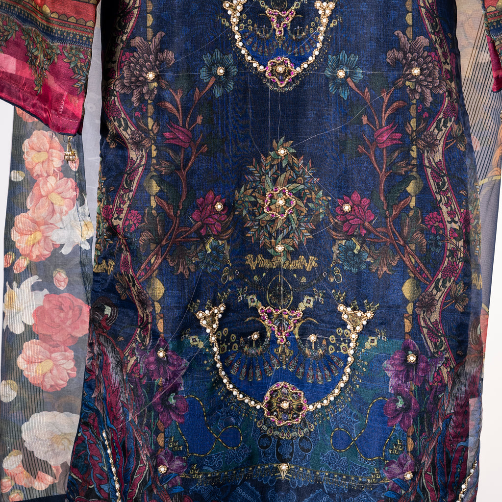 Luxury Embroidered Style Three Piece Set | CD-WD9