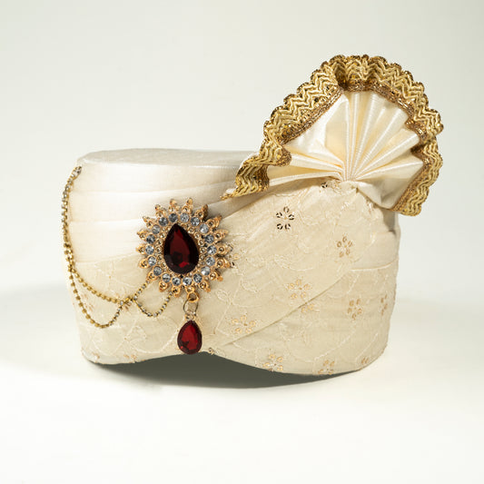Wedding Pagri with Stone Brooch & Classic Design | CD-WRP6