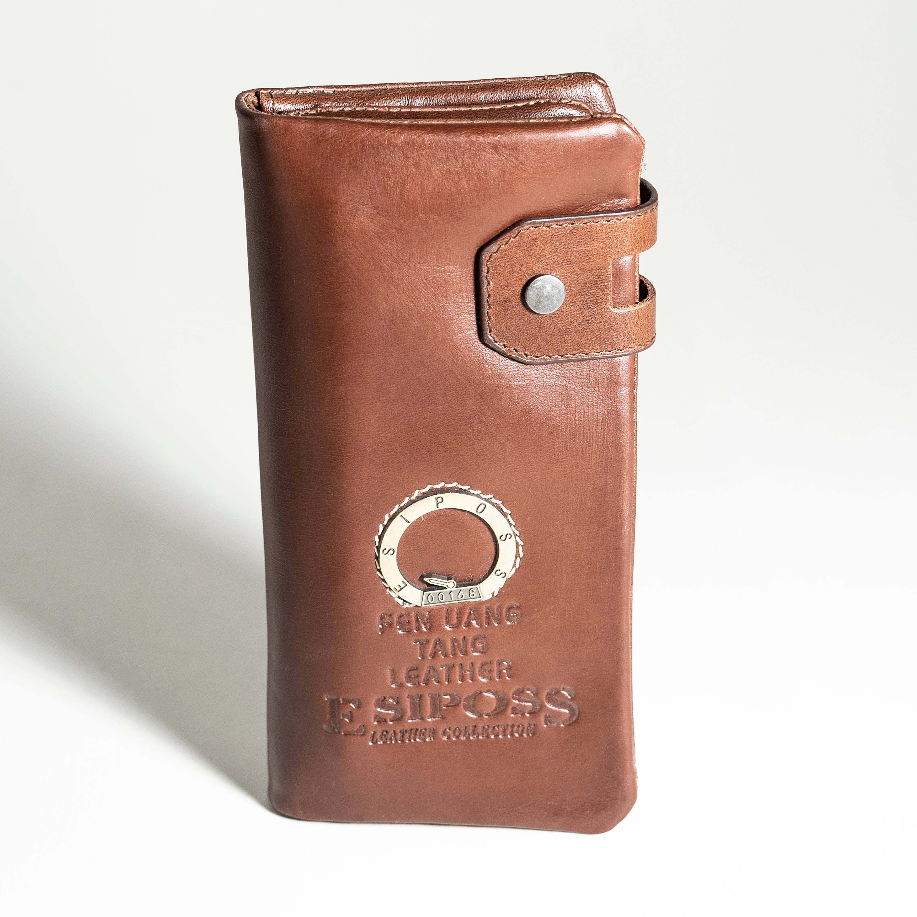 Secure Multi-Compartment Long Wallet with Snap Closure | CD-MW4